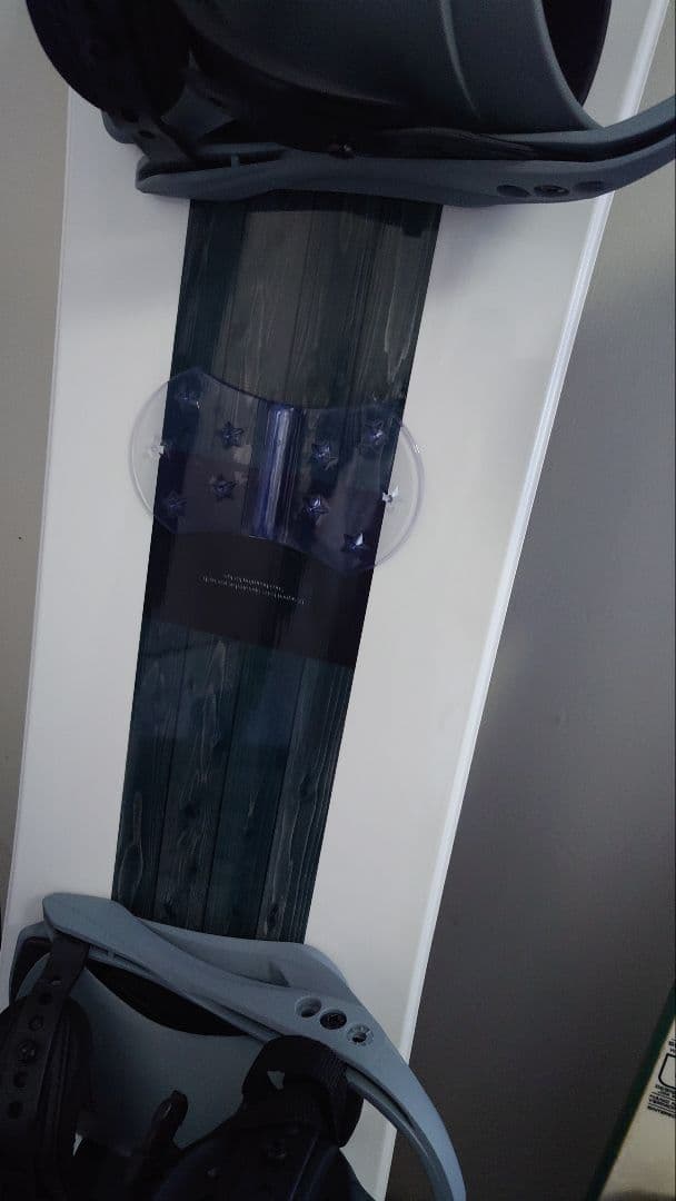 DIVISIONスノーボード板 ほぼ新品　総額68000円