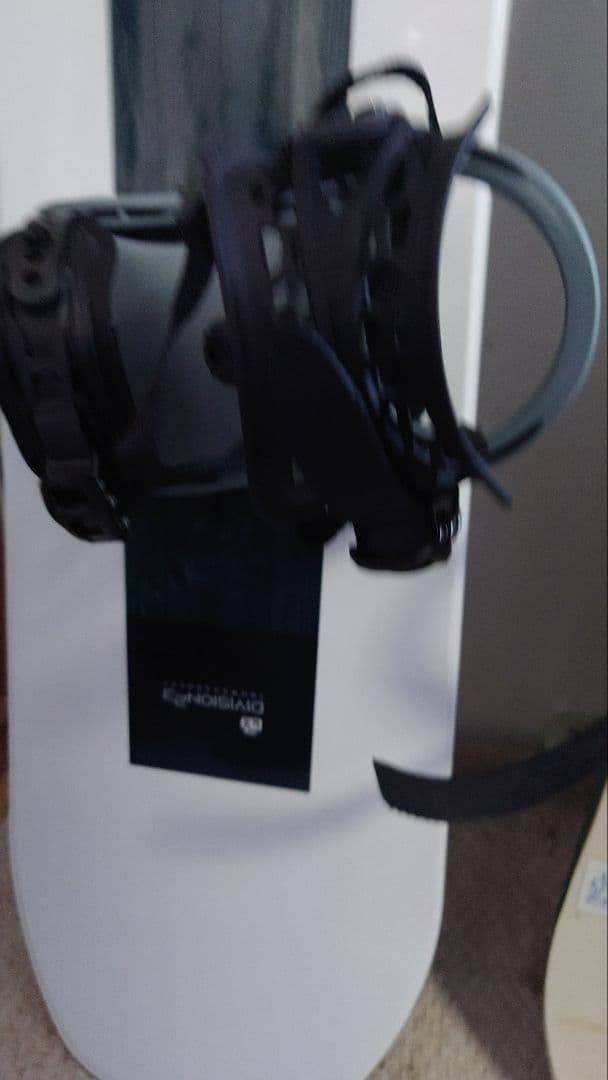 DIVISIONスノーボード板 ほぼ新品　総額68000円