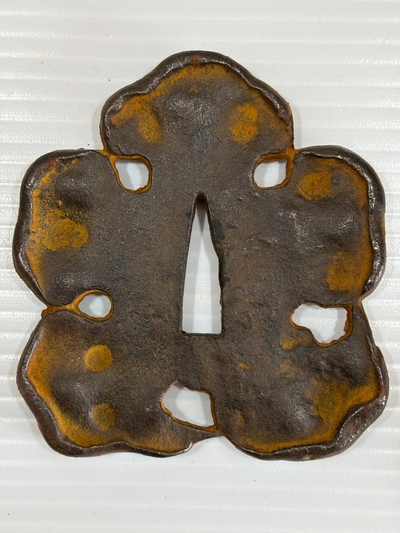 鍔(つば)　鉄製　日本刀　土佐国住 明珍宗利　江戸時代　アンティーク