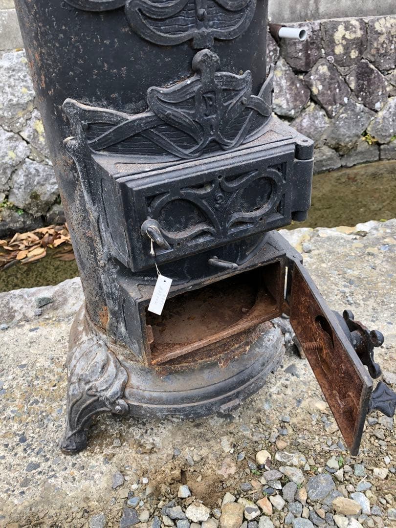 フランス　ストーブ 鋳物 鉄製 シャビー レトロ ヴィンテージ