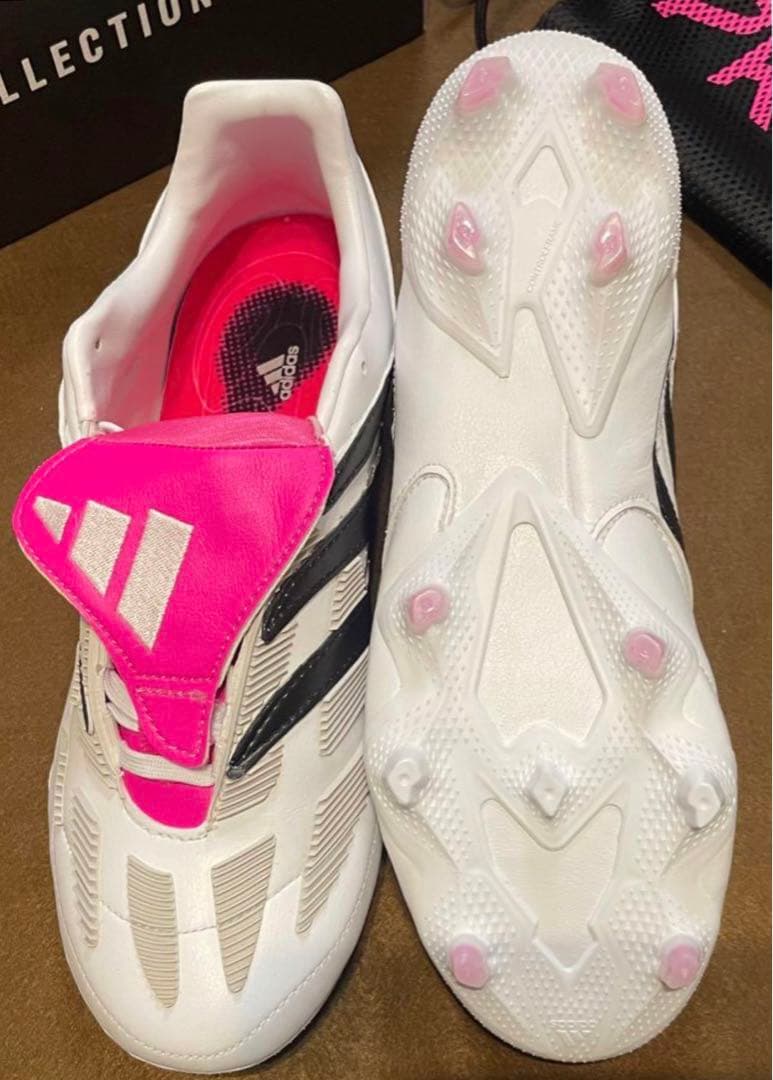 リミテッドモデル　アディダス　プレデター　プレシジョン.1 FG 限定カラー