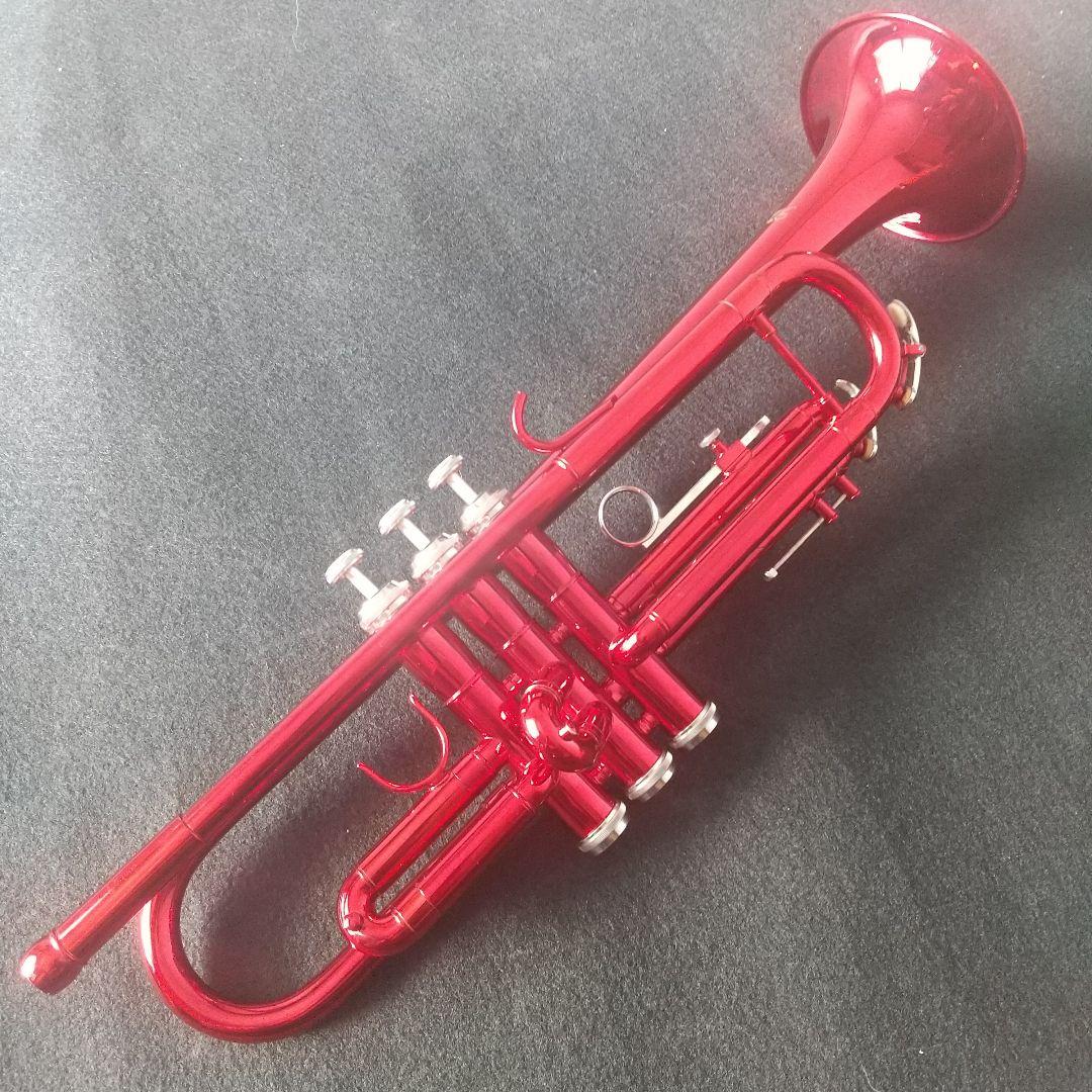 ケルントナー・トランペット「メタリックレッド」「ヘビートリム」仕様。