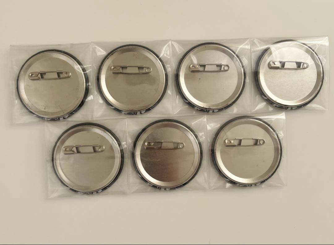 めておら　メルト・ダ・テンシ　缶バッジ