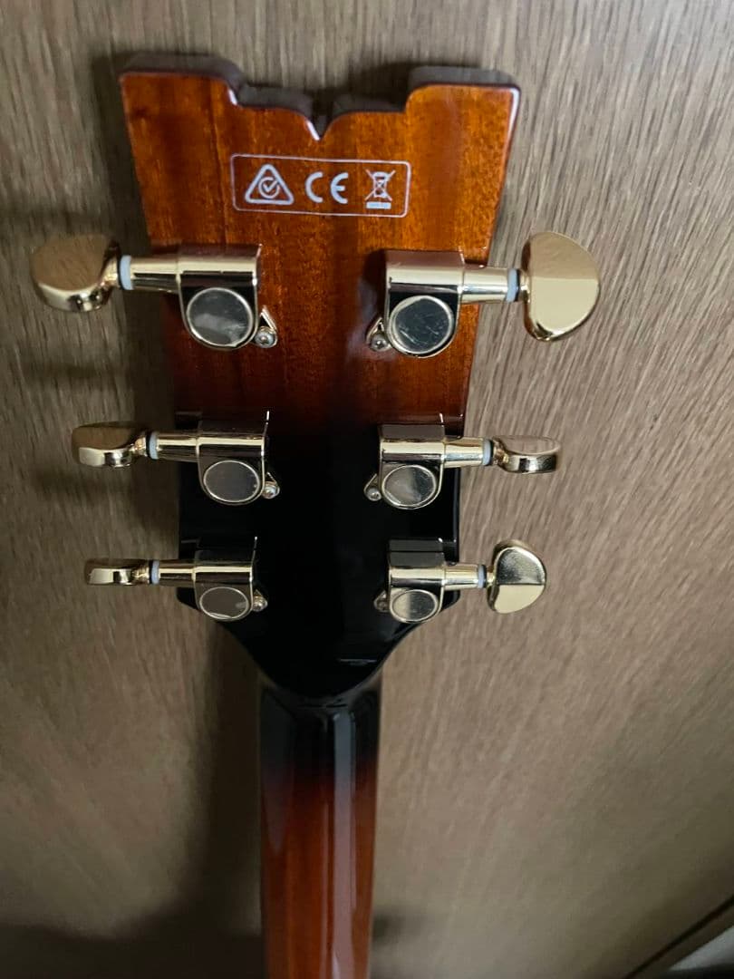 Ibanez セミホロウボディエレキギター サンバースト