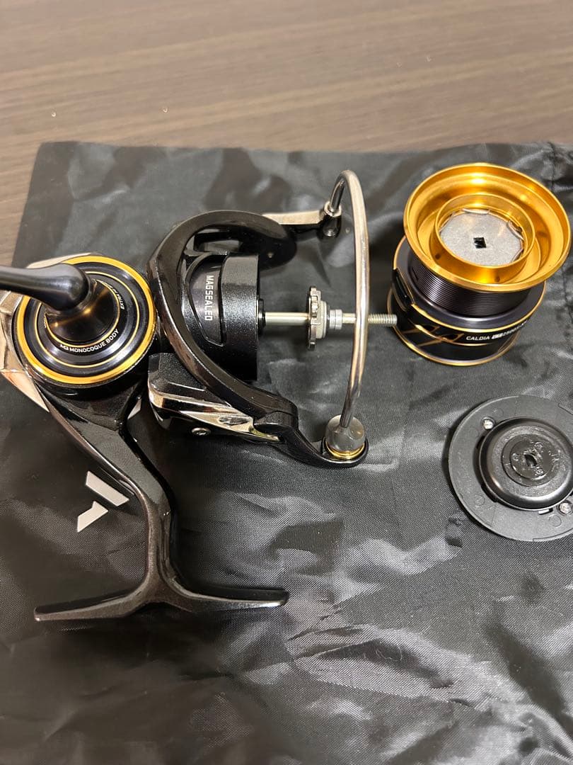 DAIWA21カルディアLT2500S-XH スピニングリール