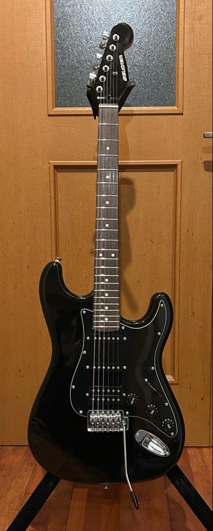 美品☆SELDER ストラトキャスター ブラック SSH 新品弦交換　アーム付き
