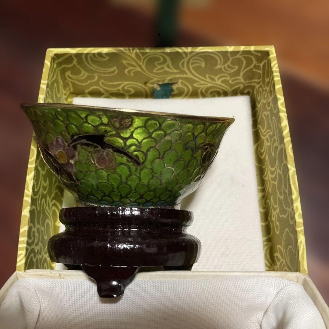 中国、ステンドグラス、花模様の緑色盃