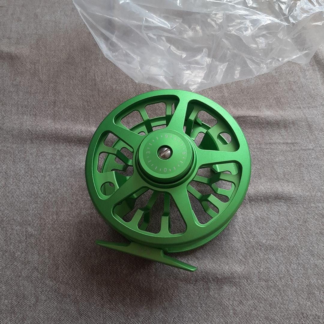 ★新品フライリール★T6061冷鍛造CNCマシンカット切削★７～９番★やや訳あり