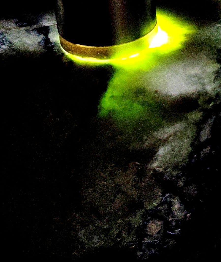 ★翡翠原石★糸魚川硬玉【姫川河口・川ズレ・カット702ｇ】