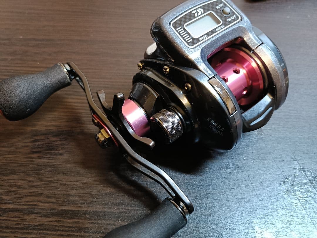 ダイワ　紅牙 ICS103L　左ハンドル