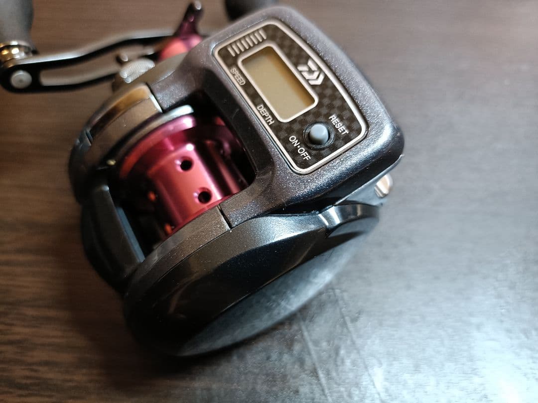 ダイワ　紅牙 ICS103L　左ハンドル