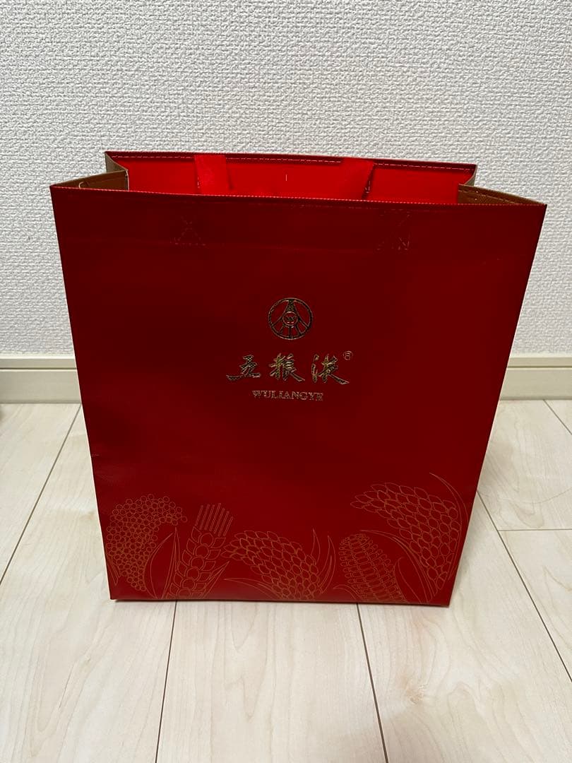 五粮液 500ml WULIANGYE 白酒 手さげ袋付き