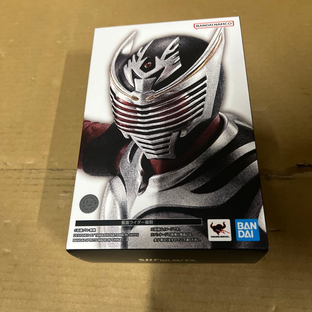 真骨彫製法　S.H.Figuarts 仮面ライダー龍騎