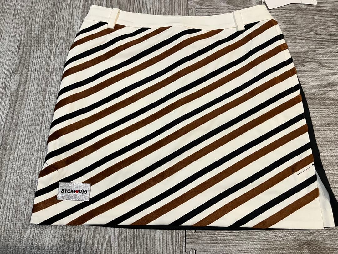 （新品）アルチビオ　スカート　サイズ38