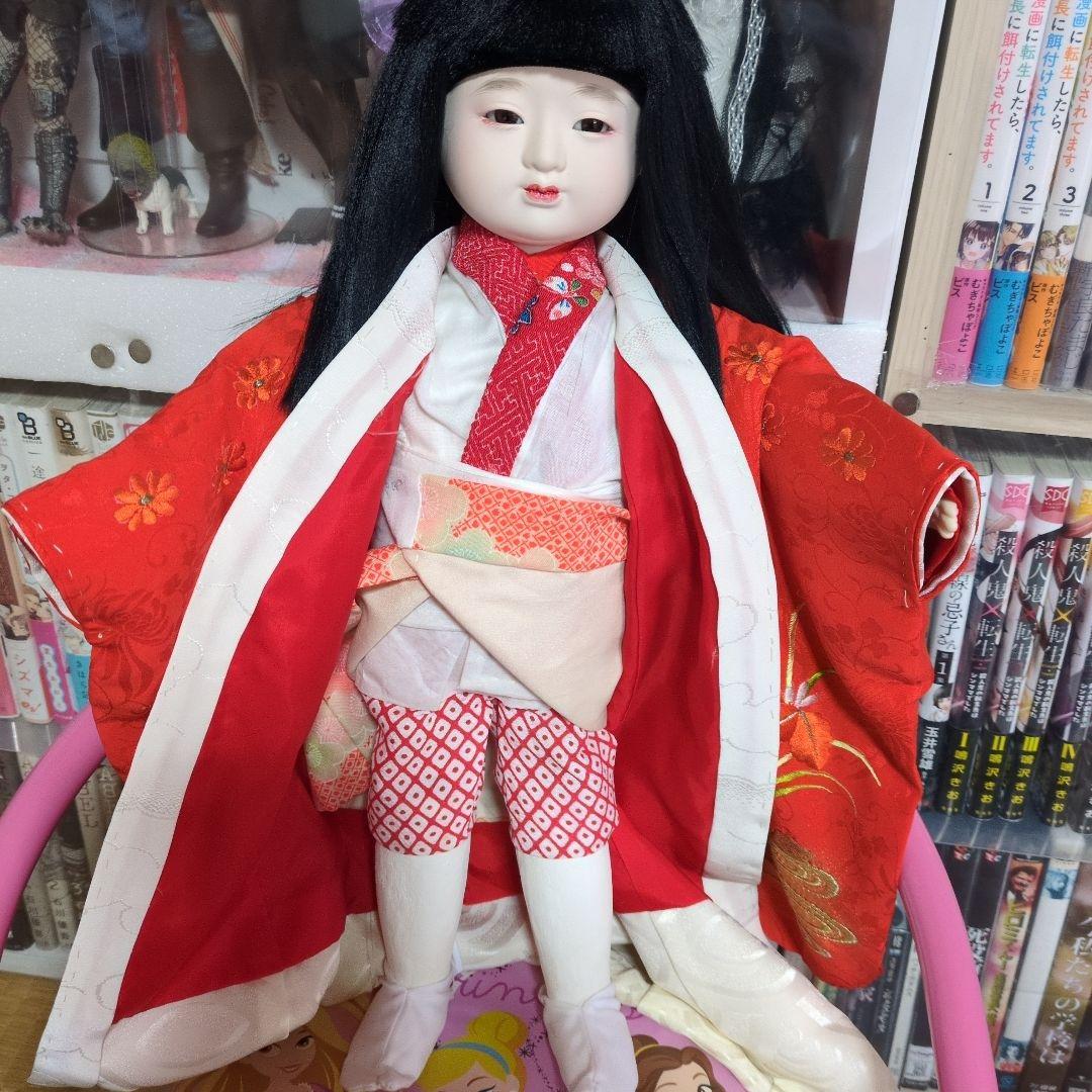 市松人形 赤い和服