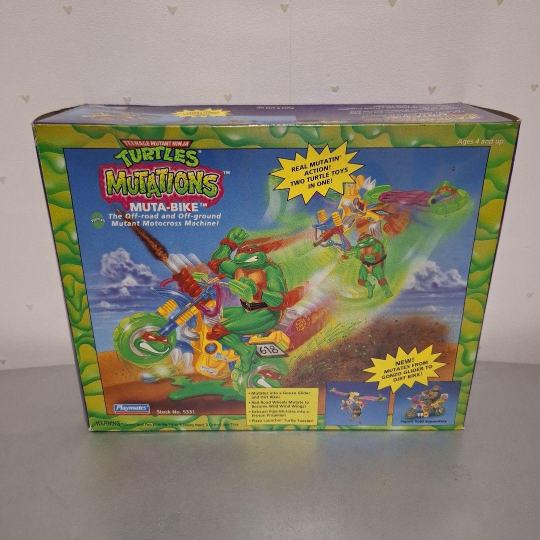 ミュータントタートルズ タートルバイク タカラ playmates フィギュア