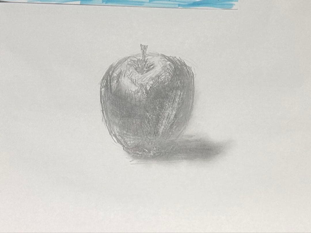 リンゴの鉛筆画