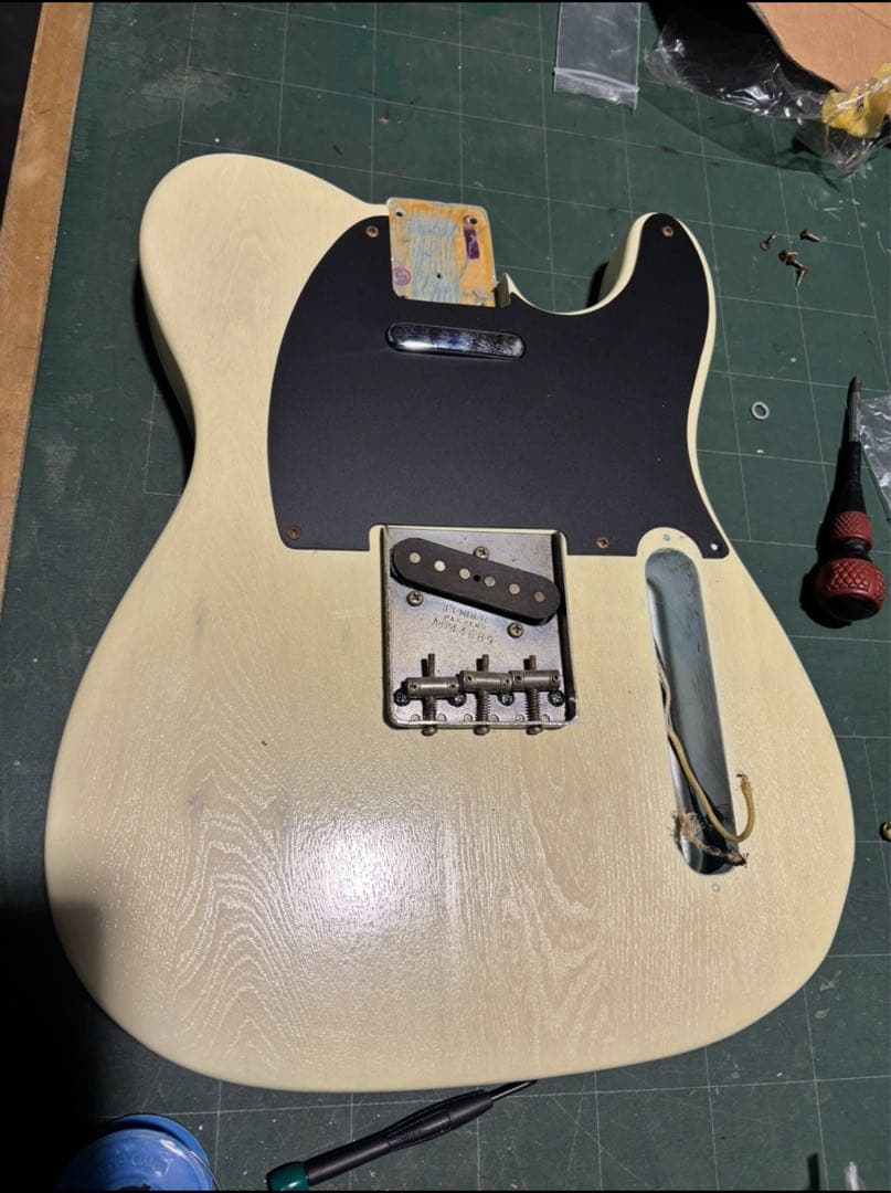 fender japan 初期／ブリッジAシリアルコンポーネント　ラッカー塗装