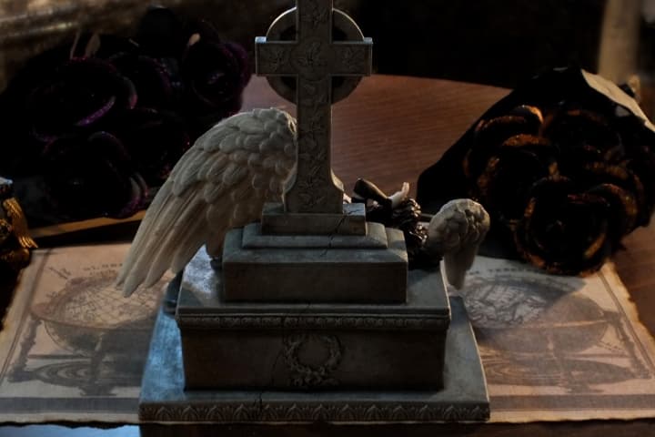 ゴシックフィギュア 堕天使　Disowned