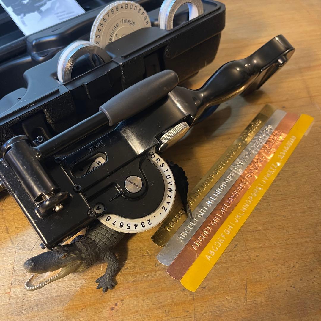 ■製品保証■【ほぼ新品】DYMO RHINO M1011ダイモ 185-7