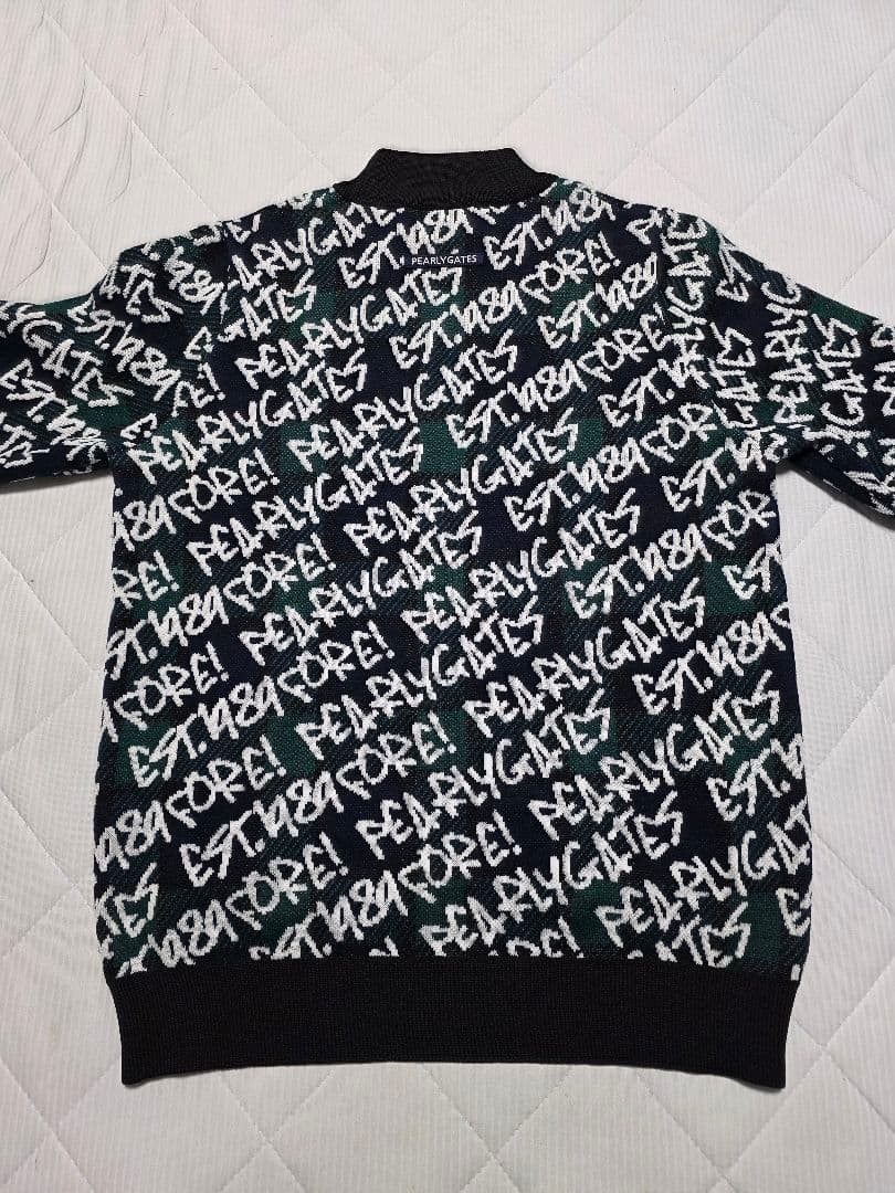 お値下げしました!新品同様PEARLY GATES 落書きシリーズセーター５