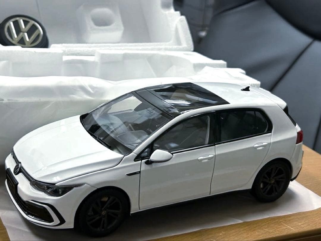 golf8 RラインWhite Volkswagen Golf サンルーフ付き