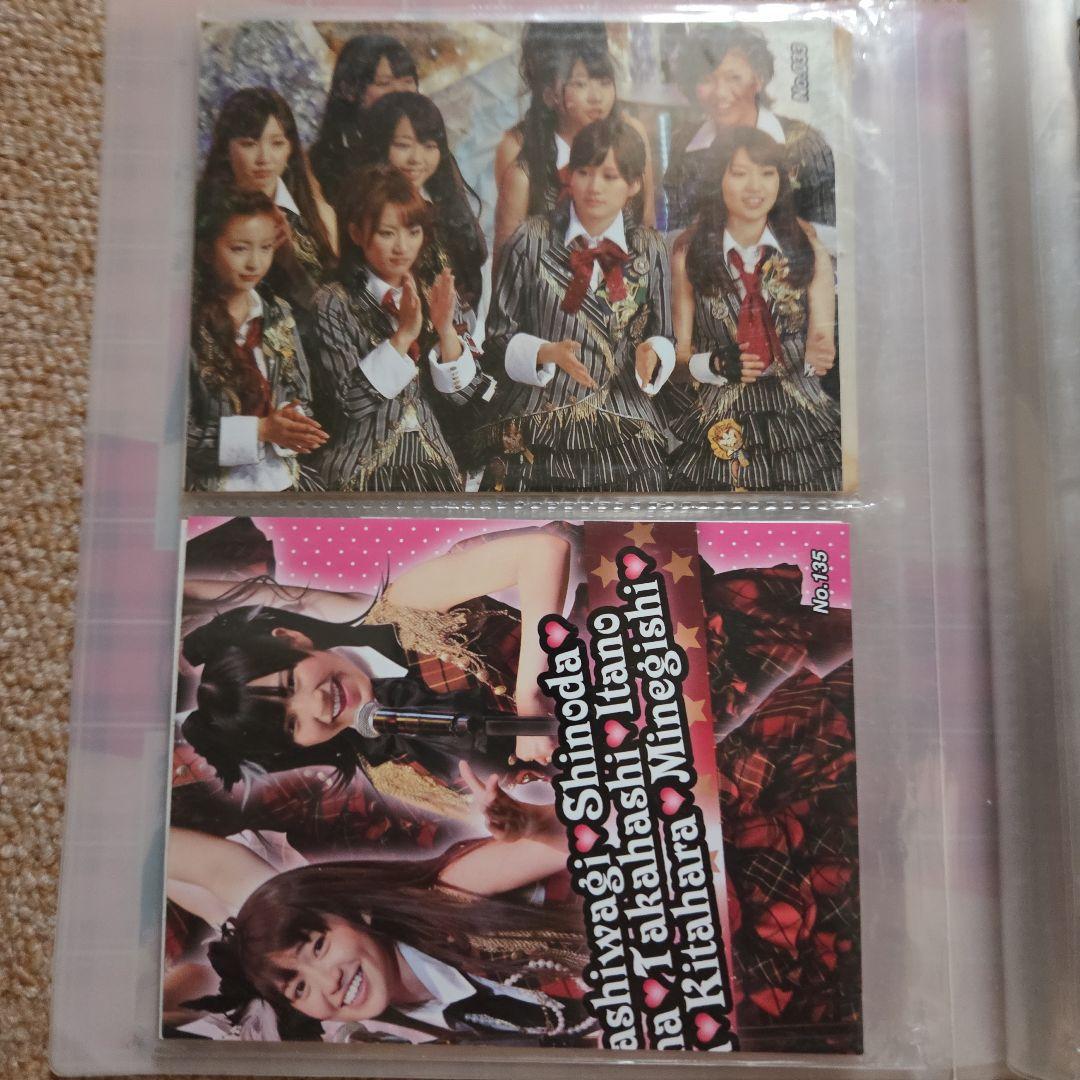 ✨️AKB48 メンバー写真集アルバム2冊200枚とグッズ付き