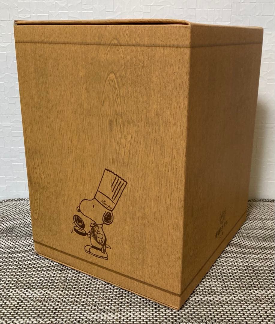 PEANUTS(ピーナッツ) 限定販売 着せ替えスヌーピーぬいぐるみ BOX入