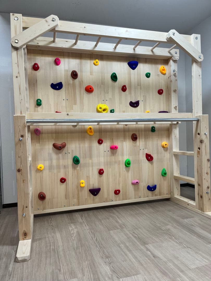 雲梯　うんてい　室内うんてい　ボルダリング　鉄棒　登り棒　ブレキエーション　知育