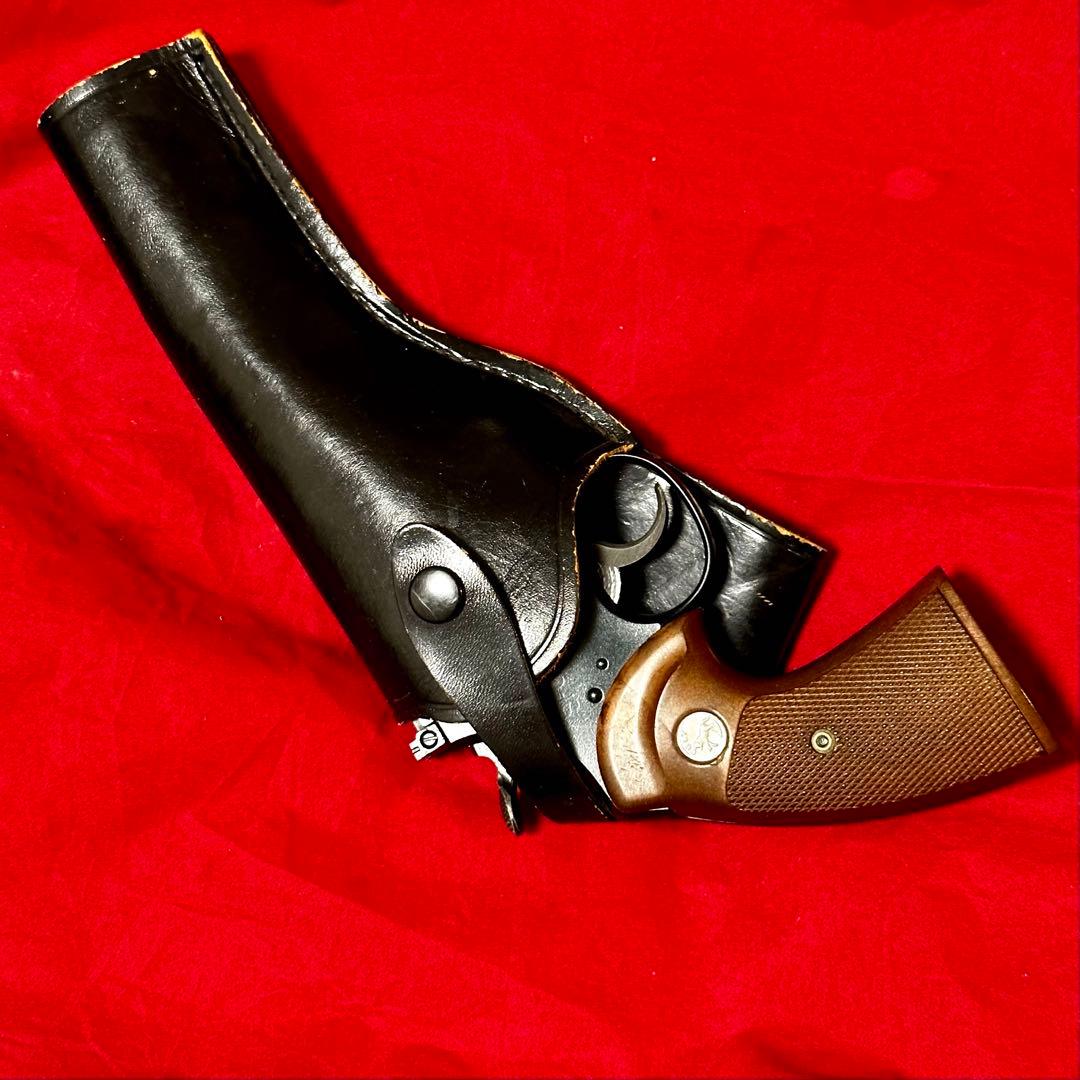 整備済 リボルバー用 黒革製ヒップホルスター 6インチ銃身まで対応