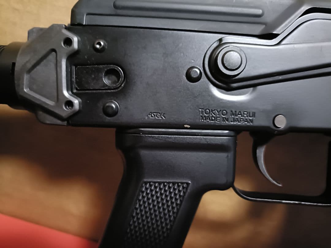 ト*ド様 東京マルイ 次世代電動ガン AK74MN　マガジン　サイドレール　リポ