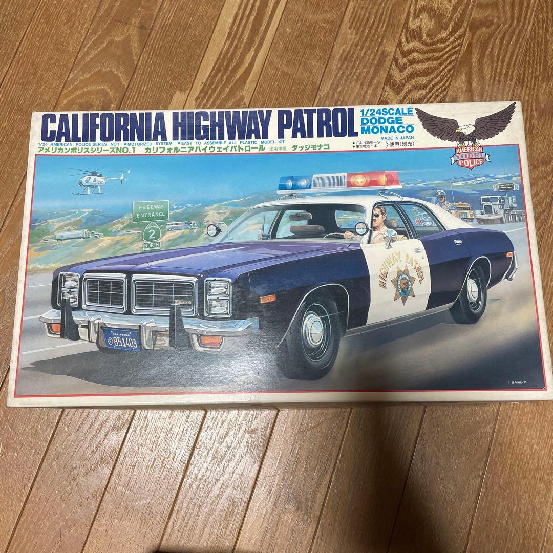 希少ヨーデル 1/24 カルフォルニアハイウェイパトロール ダッチ モナコ