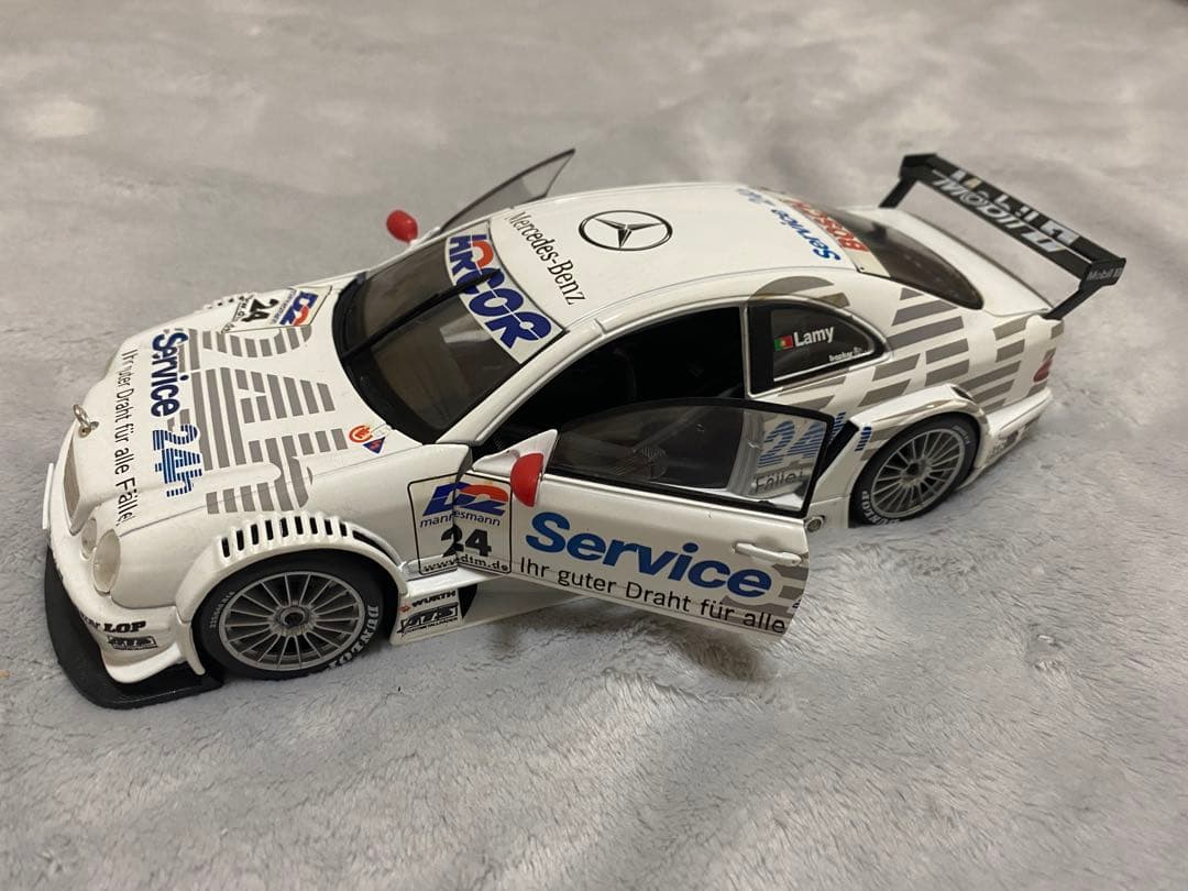 ミニカー Maisto Mercedes-Benz CLK-DTM 2000 1/18