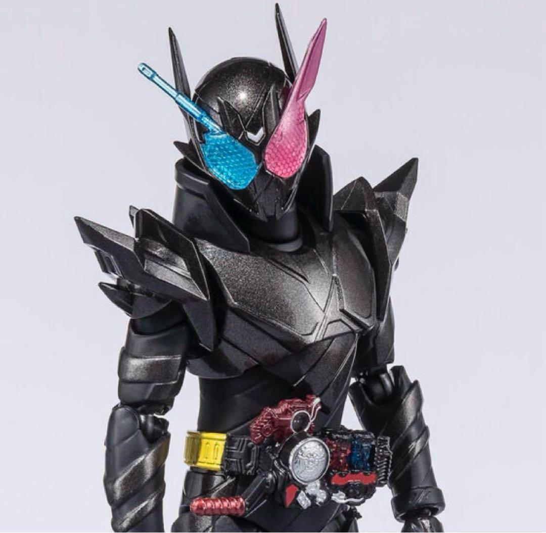 S.H.Figuarts 仮面ライダービルド ラビットタンクハザードフォーム①