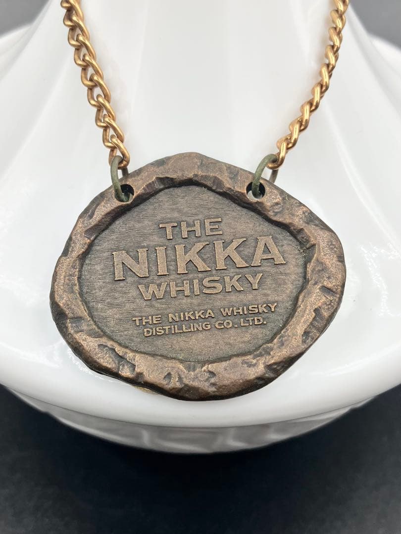 【ち】 NIKKA 鶴 ウイスキー 陶器ボトル 白 700ml 43%お酒