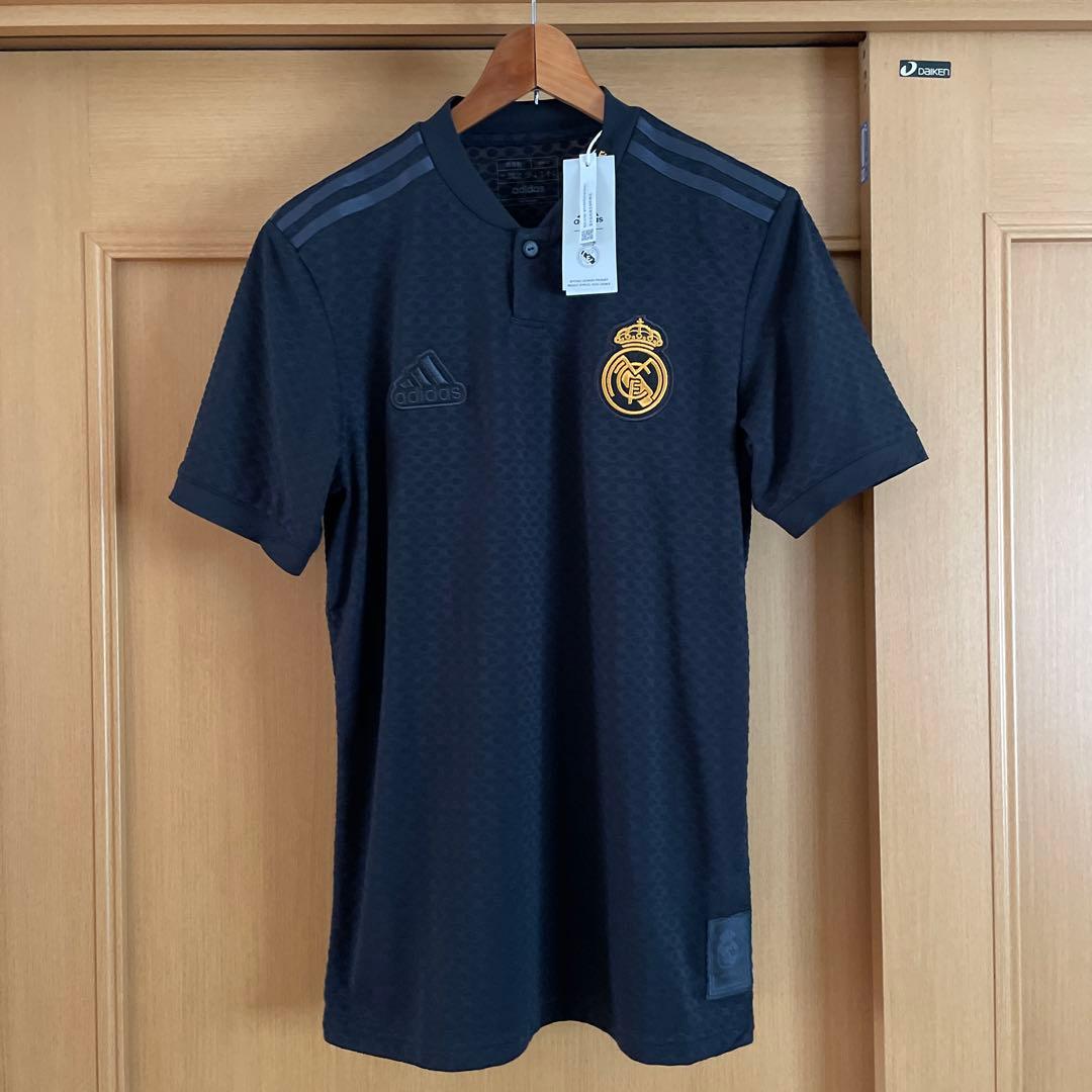 新品 adidas 23-24 レアル・マドリード LIFESTYLER 3RD