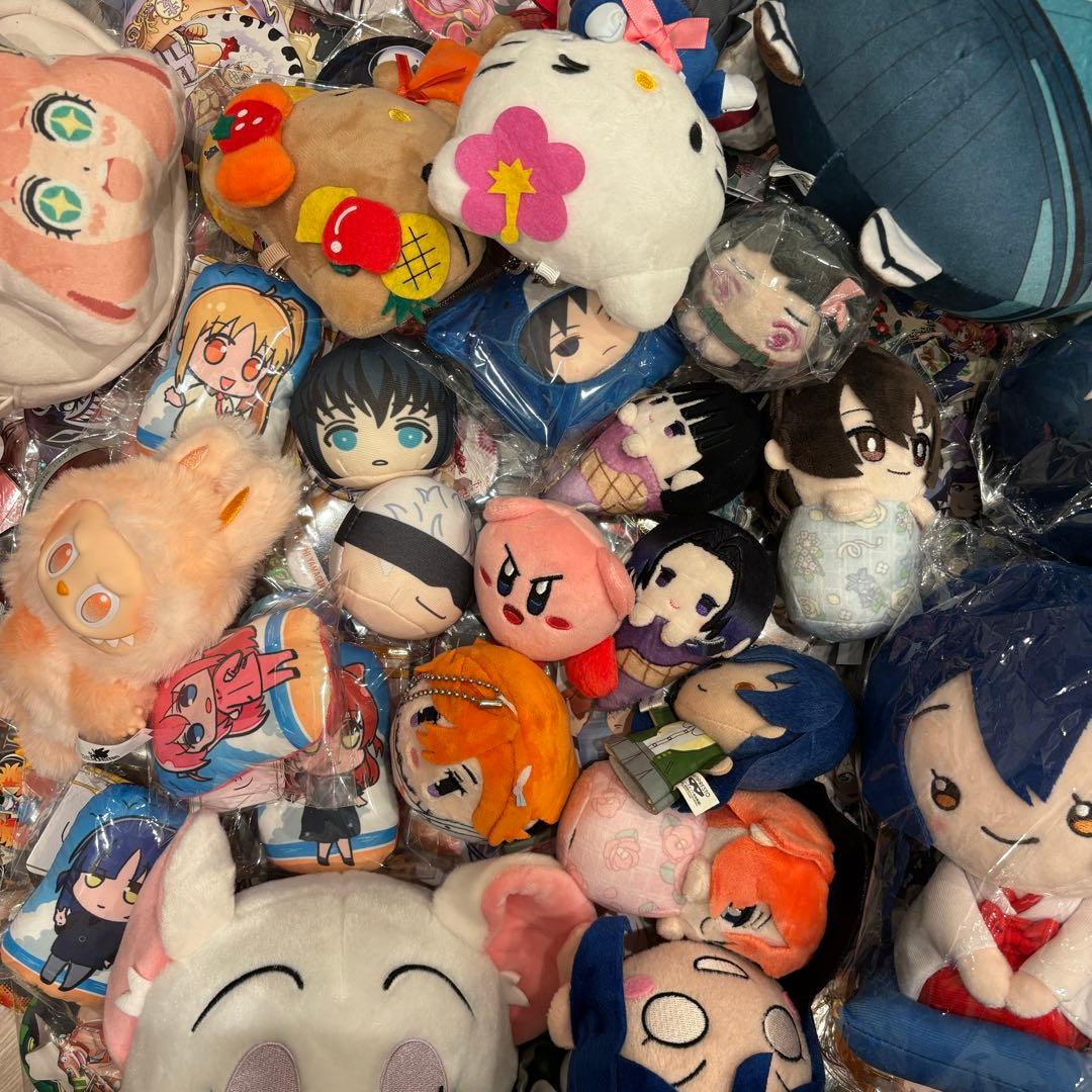 鬼滅の刃 ワンピース　ラブライブ！アニメグッズ　まとめ売り 大量　1500点以上