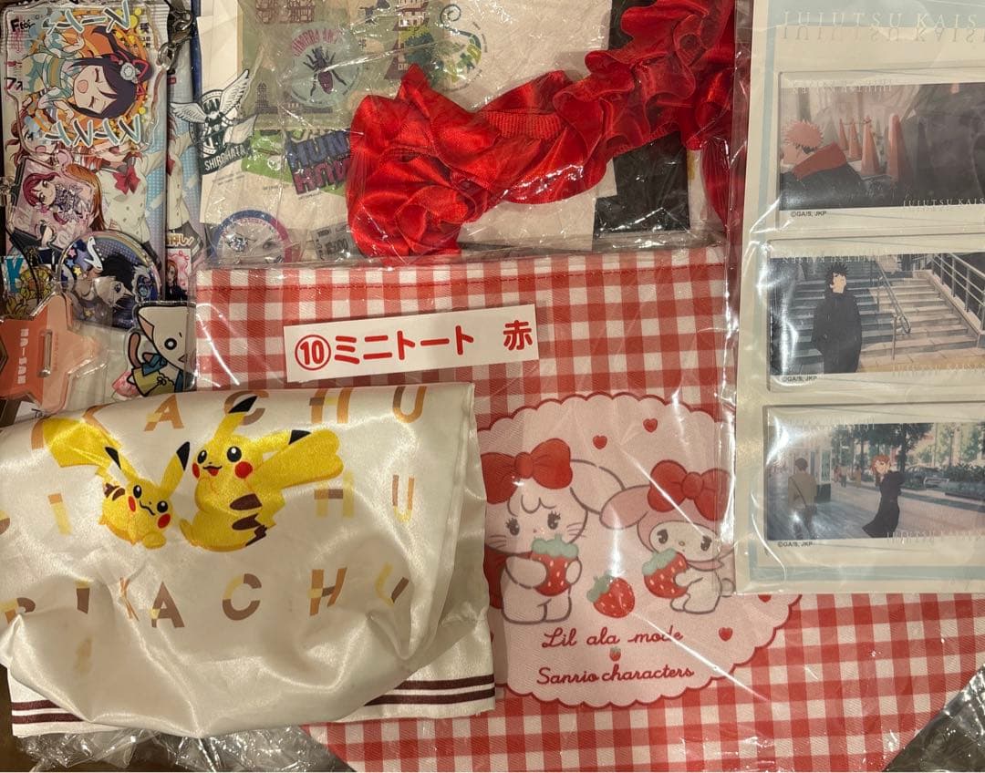 鬼滅の刃 ワンピース　ラブライブ！アニメグッズ　まとめ売り 大量　1500点以上