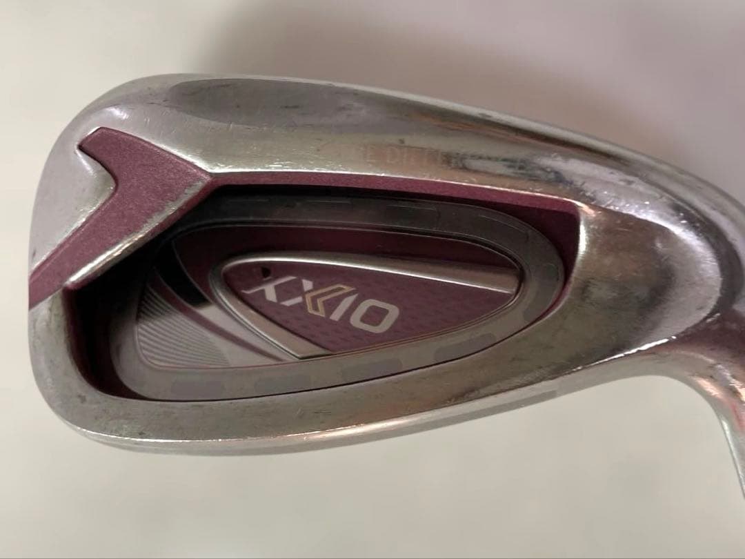 ゼクシオ12 レディース　アイアン　6番　希少　Rシャフト ボルドー