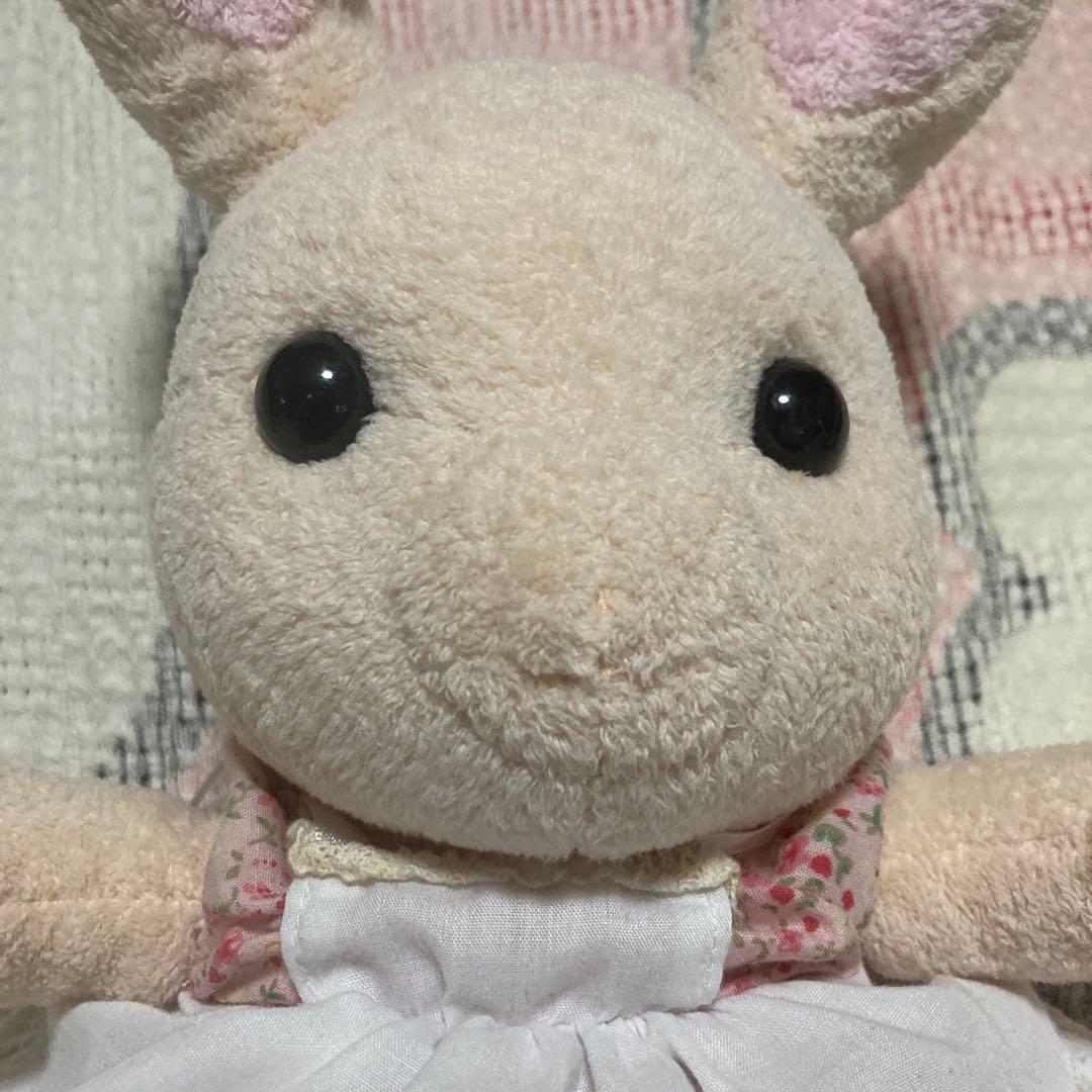 シルバニアファミリー　みるくウサギ　ぬいぐるみ　Mサイズ　中古品