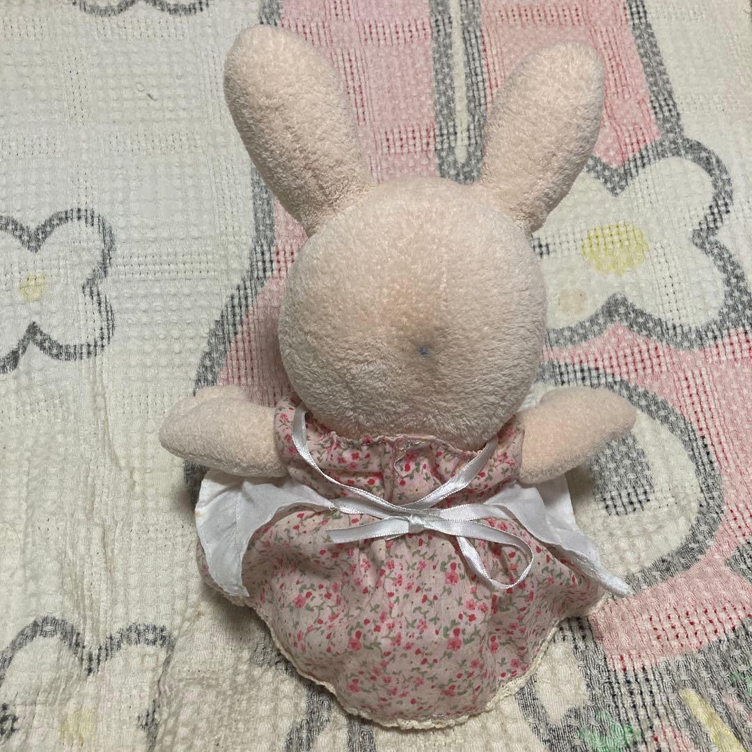 シルバニアファミリー　みるくウサギ　ぬいぐるみ　Mサイズ　中古品