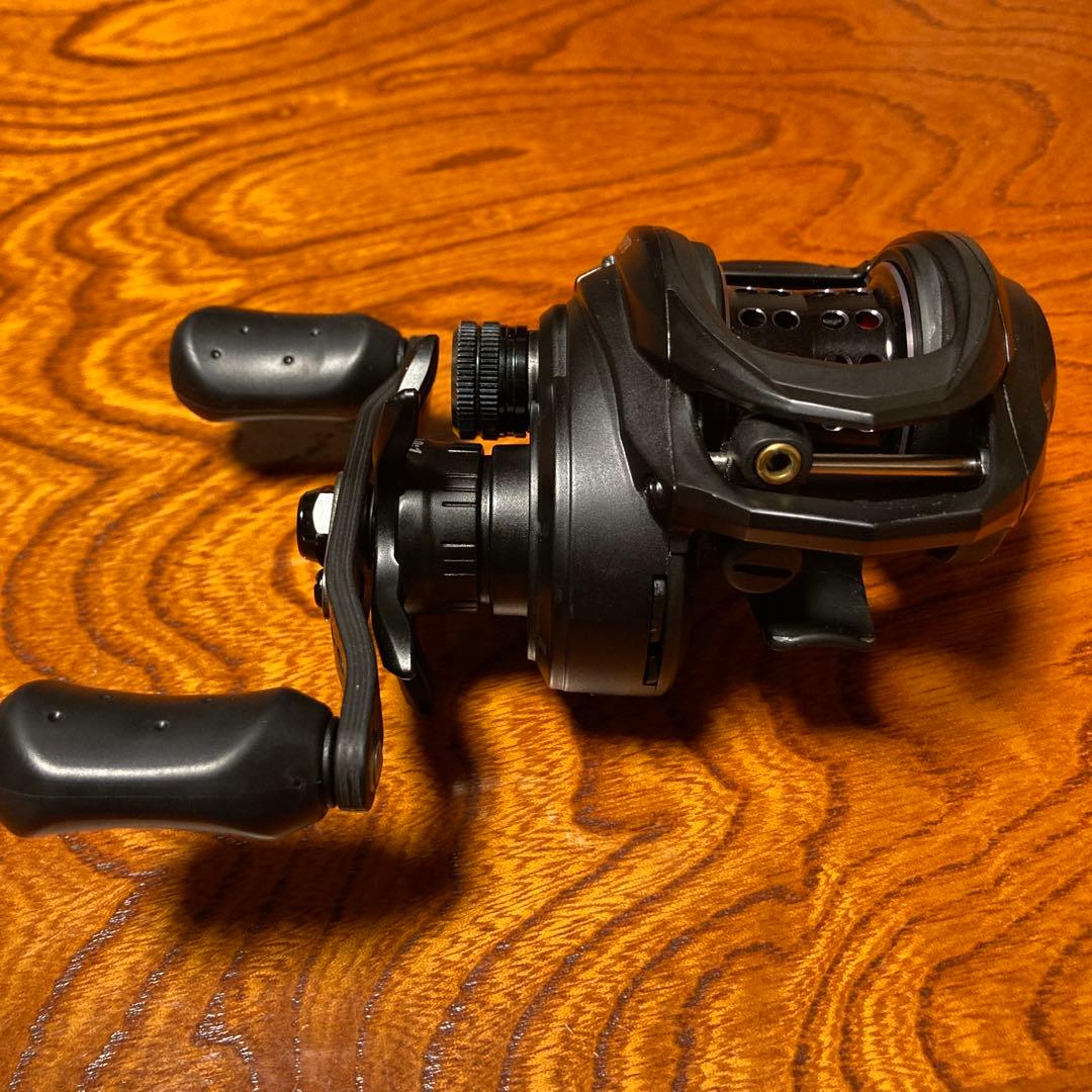 アブガルシア　ベイトリール　ロキサーニBF8