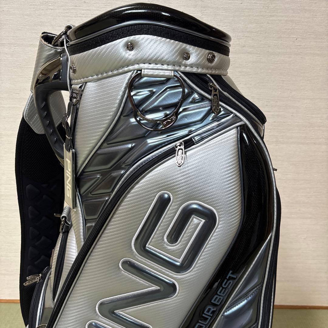 【24時間限定10%値引】PING3点式キャディバッグ９型【シルバー】超美品！