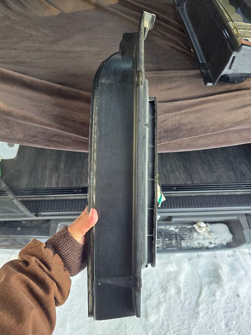 ハイエース　テールランプ　ヴァレンティ