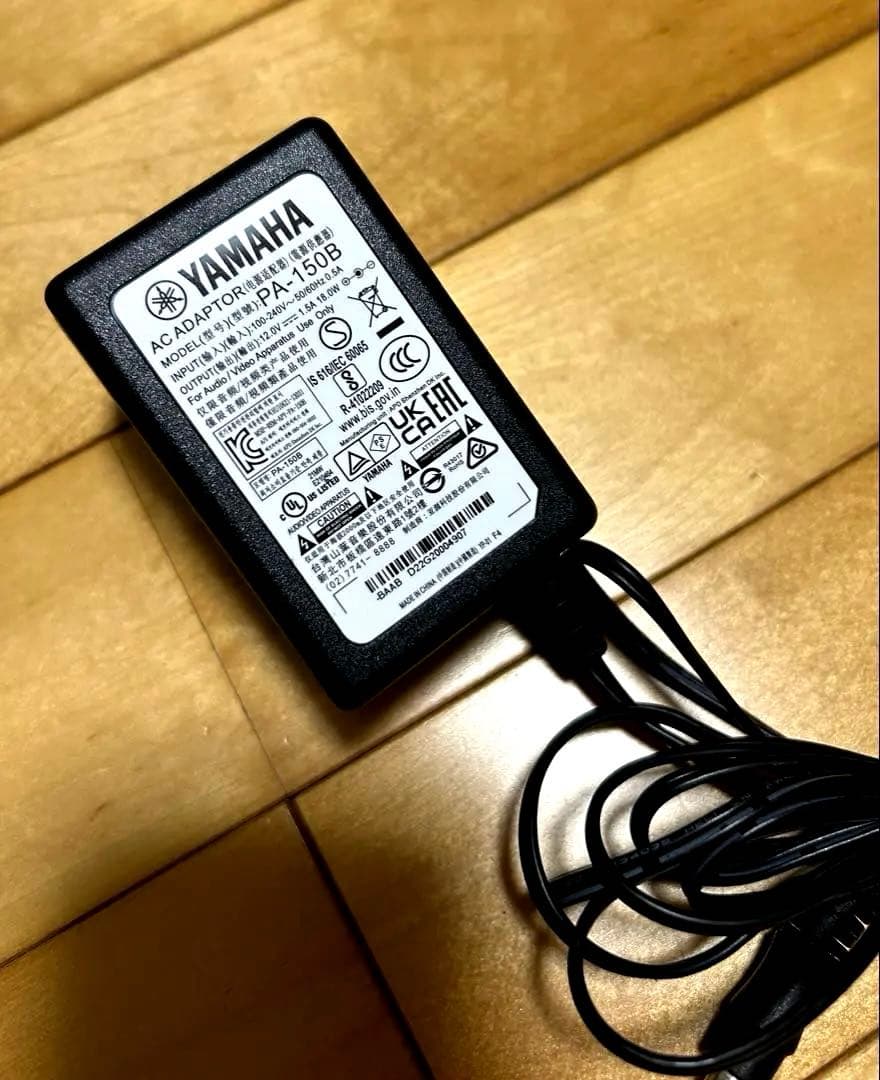 YAMAHA CK61 ステージキーボード　ケース、ペダル、スタンド、イスセット