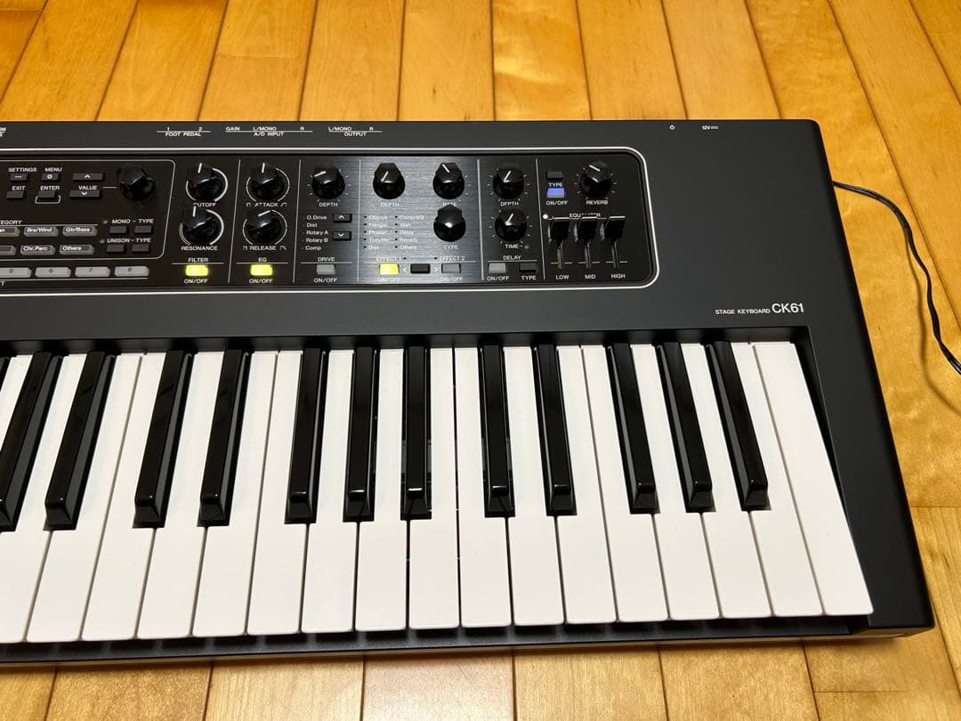 YAMAHA CK61 ステージキーボード　ケース、ペダル、スタンド、イスセット