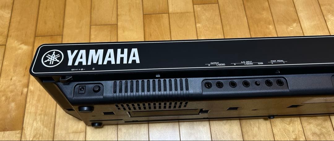 YAMAHA CK61 ステージキーボード　ケース、ペダル、スタンド、イスセット