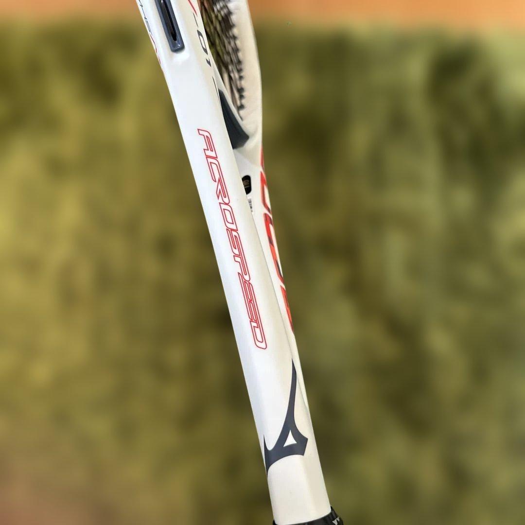 ☆最終再お値下げ☆MIZUNO V-01 軟式テニスラケット　ほぼ新品(^^)