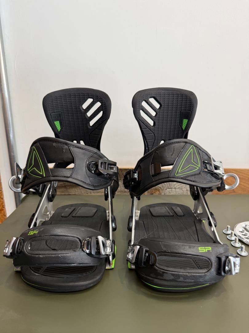 SP スノーボードビンディング ブラック/グリーン