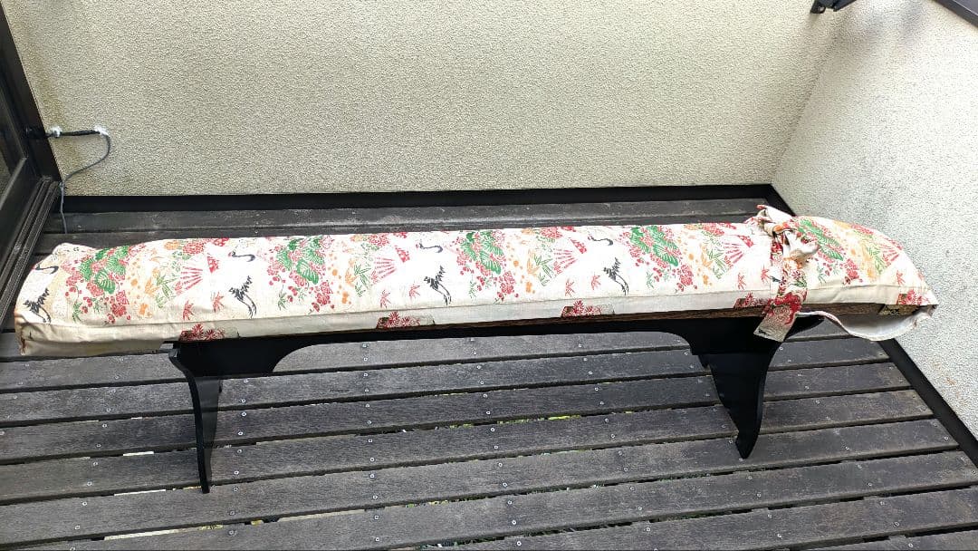 十三絃箏 上掛け式油箪 天然素材の 琴柱. 天然素材の琴柱用ケース